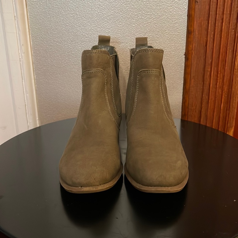 Grey Sueded/Nubuck Ankle Bootie